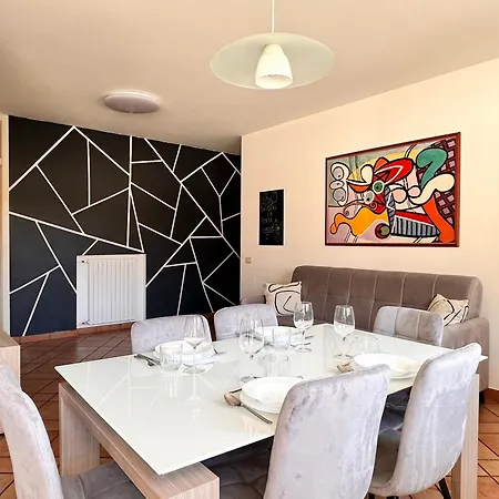 Quadrilocale 3 Camere, Terrazzo, Garage, In Centro