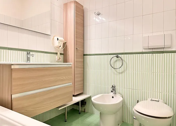 Quadrilocale 3 Camere, Terrazzo, Garage, In Centro * Bergamo