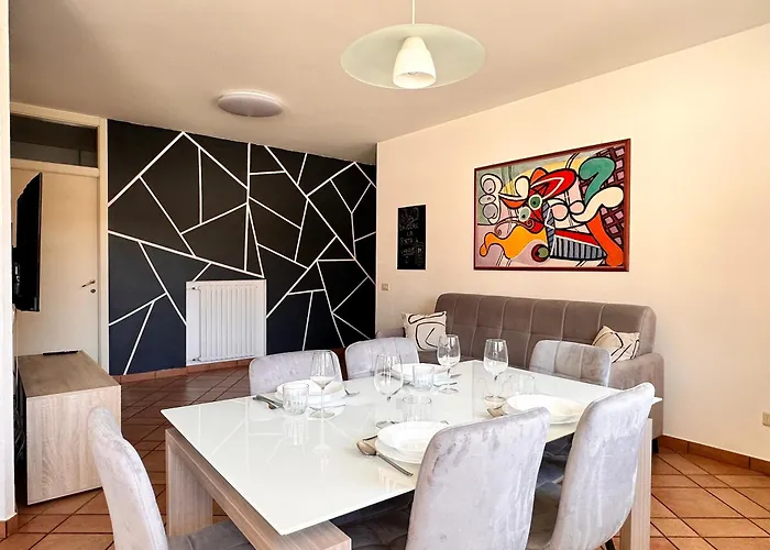 Quadrilocale 3 Camere, Terrazzo, Garage, In Centro