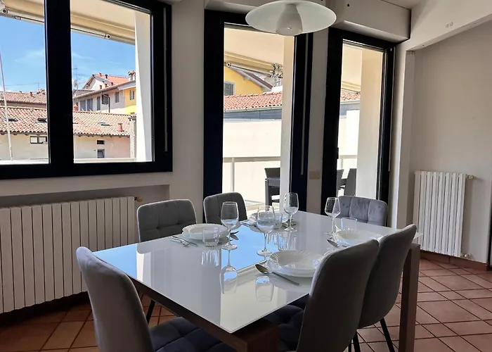 Apartman Quadrilocale 3 Camere, Terrazzo, Garage, In Centro Bergamo